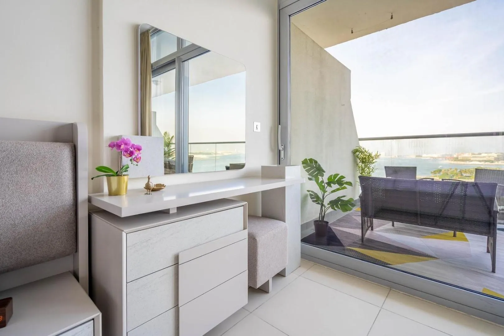 Guestready - Glamourous Living In Palm Jumeirah Dubai Apartment